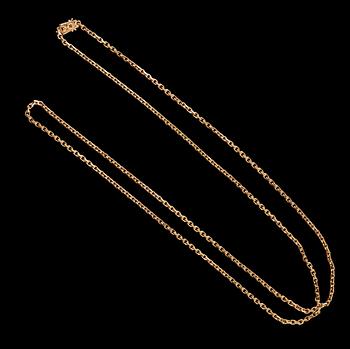 A gold chain. 3.5 mm wide.