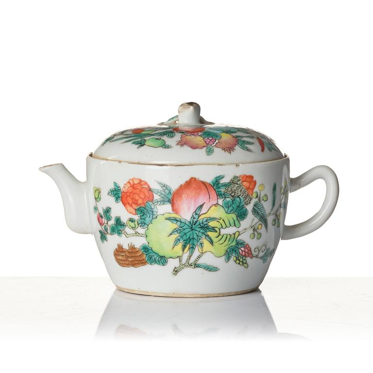 Parti, sex delar, porslin. Sen Qingdynasti/tidigt 1900-tal.