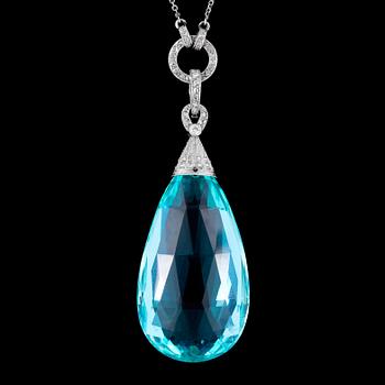 981. An aquamarin and diamond pendant, c. 1915.