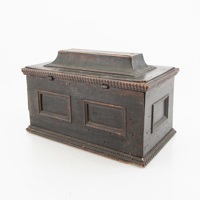 A Swedish 18th century Baroque wooden box.