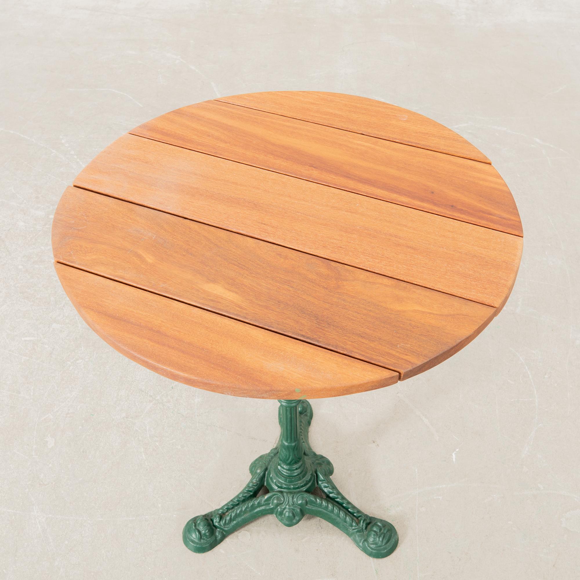 Trädgårdsbord 1900-talets andra hälft.