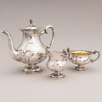 A 3-piece silver coffee set, Auran Kultaseppä oy, Turku 1961 and 1965.