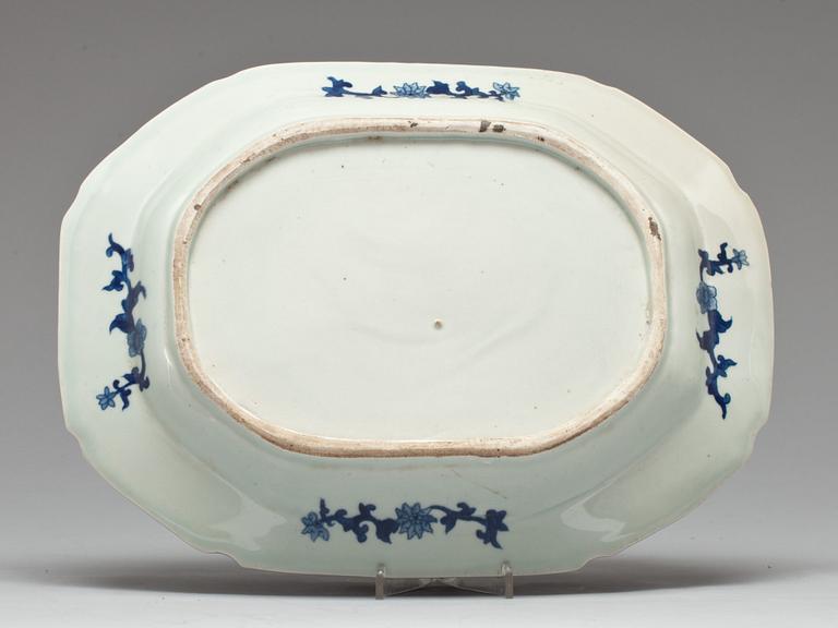 STEKFAT, porslin. Kina Qing, 1800-tal.