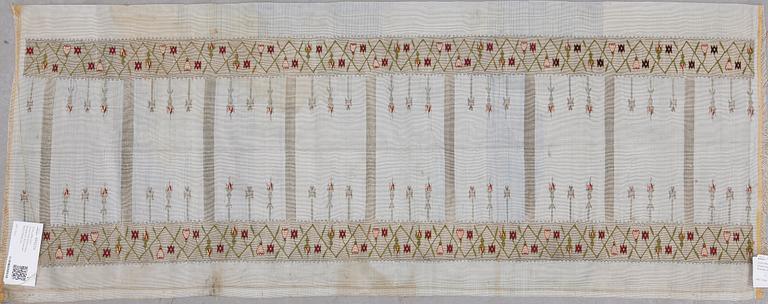 DUK, silke och silvertråd. Östeuropa troligen Bulgarien Rumänien 1800/1900-tal.