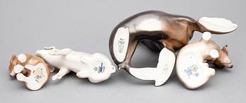 FIGURINER, 4st, porslin, Royal Copenhagen och Bing & Gröndahl, 1900-tal.