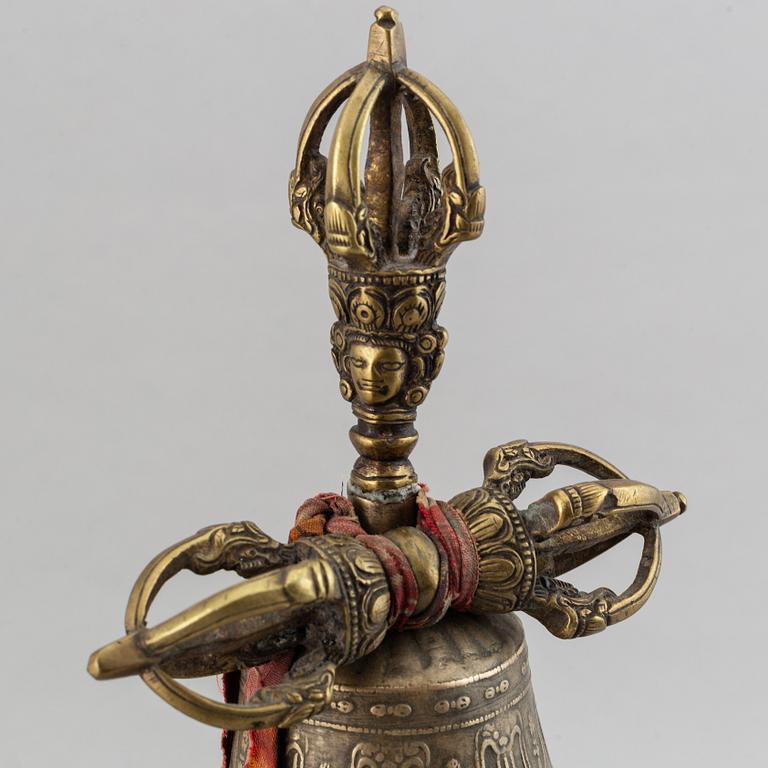 A bronze Ganta and Vajra, Tibet, 20th Century.