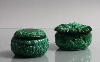 DOSOR, 2 st, glasmassa.