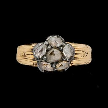 RING, 18 k guld med rosenslipade diamanter, Möllenborg, Stockholm, 1863. Vikt ca 2 g.