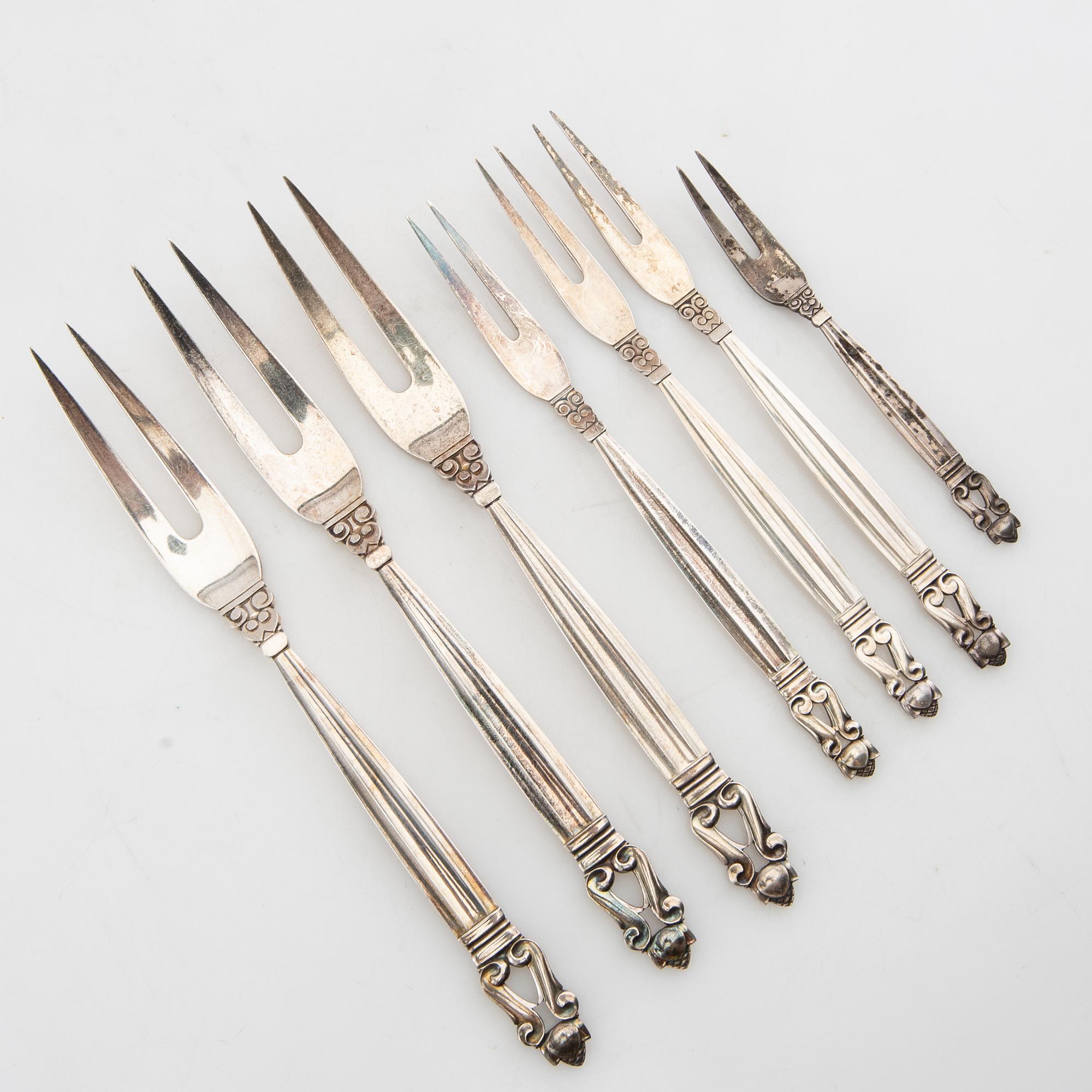 Johan Rohde, forks 7 dlr "Konge/Achorn" sterling silver for Georg Jensen after 1945.