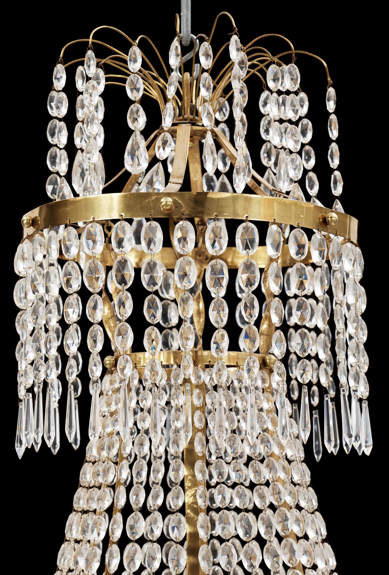 LJUSKRONA. Gustaviansk stil. H ca 116 cm.