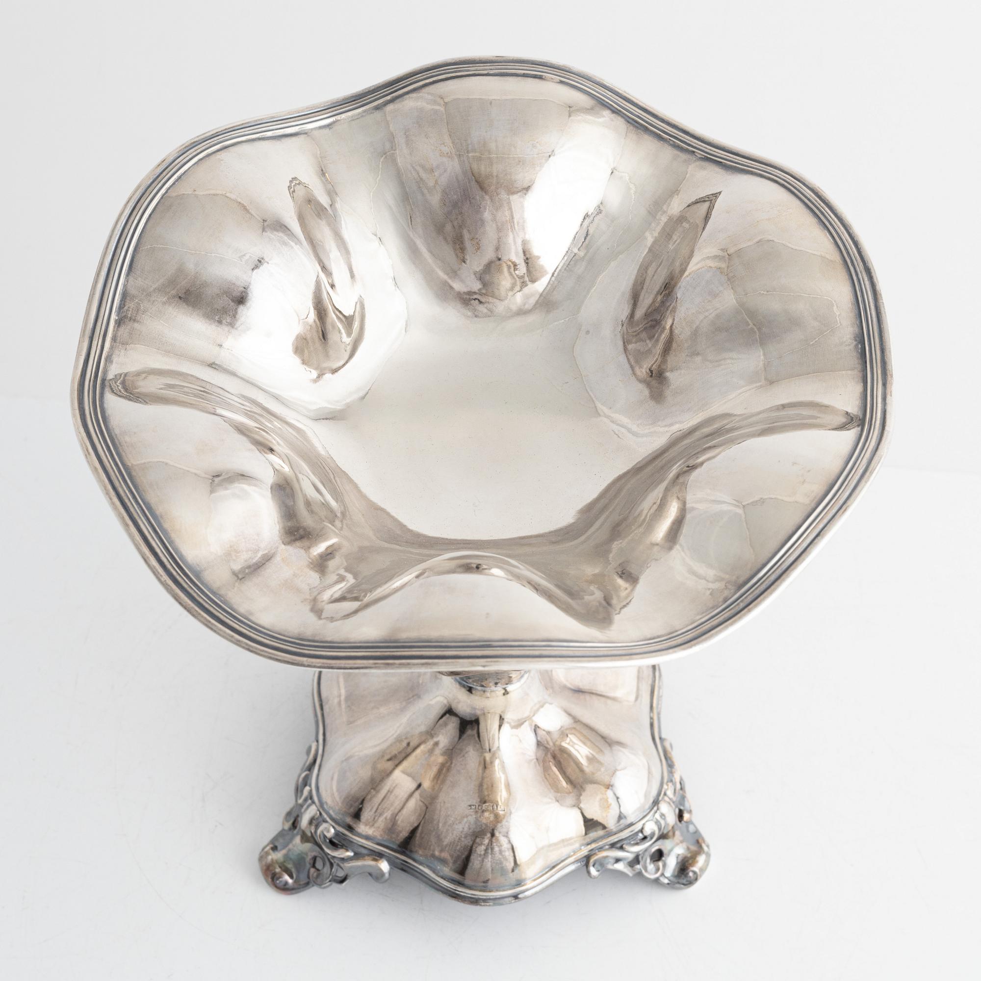 Gustaf Möllenborg, skål på fot, silver, Stockholm, 1856.