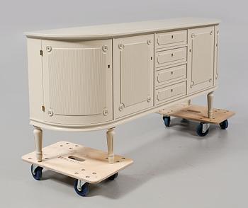 SIDEBOARD, gustaviansk stil, 1900-talets andra hälft.