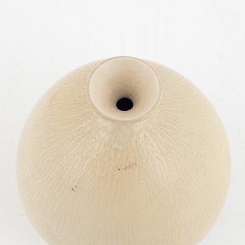 Berndt Friberg, a vase, Gustavsbergs studio 1972.