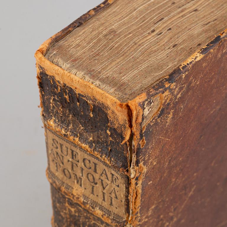 Suecia i stående format (2 vol).