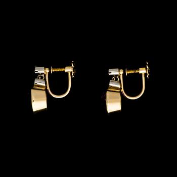 EARRINGS, 18K gold, amethysts, brilliant- and 8/8-cut diamonds. A. Tillander, Helsinki 1969. Weight c. 5.9 g.