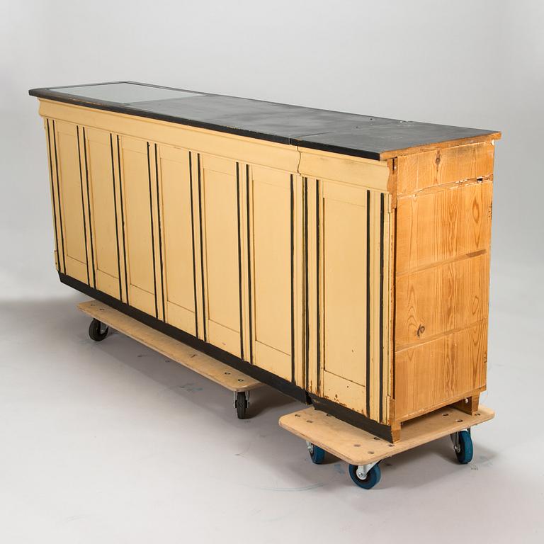 Apteekin tiski/ senkki, Sauvo, 1900-luvun aku.