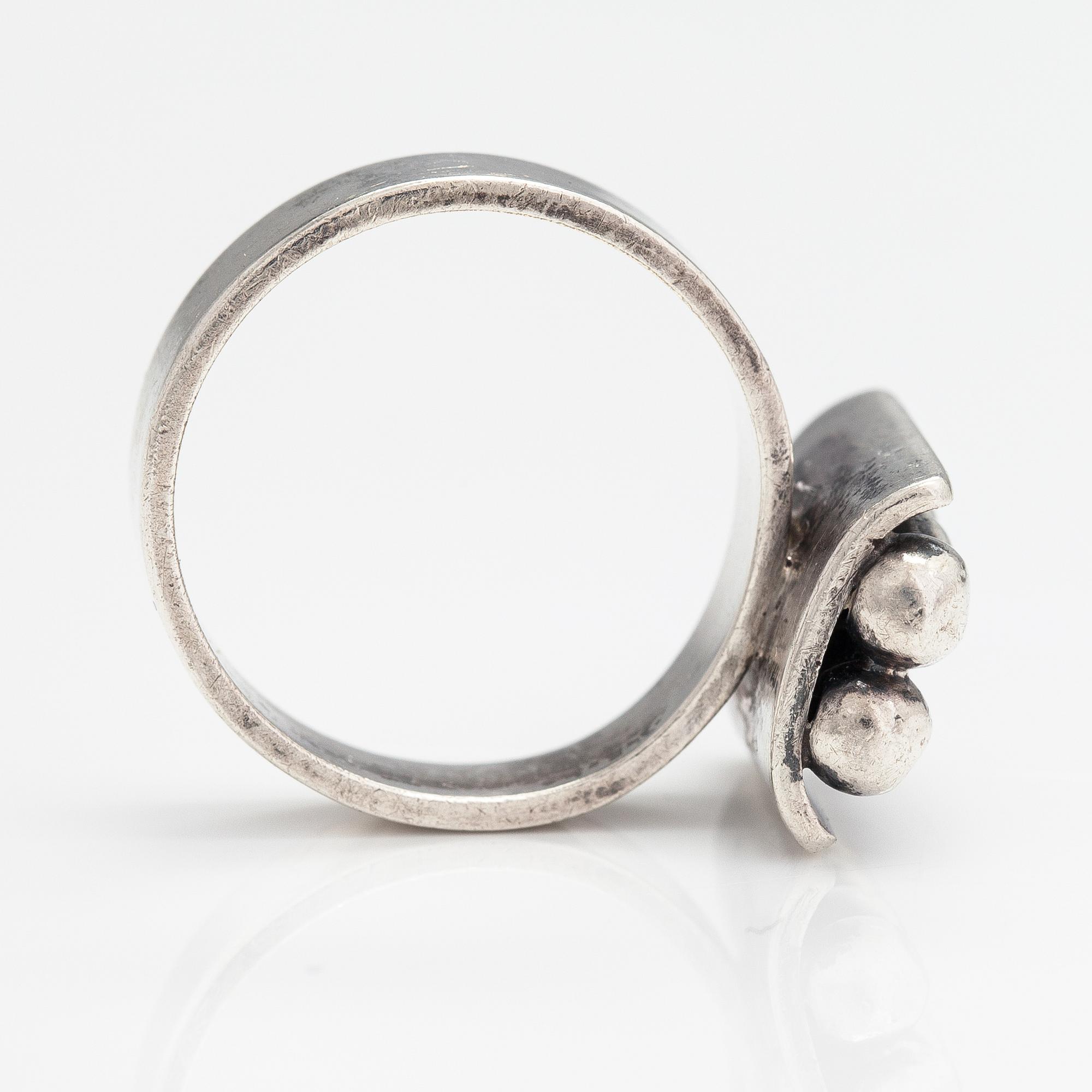 Elis Kauppi, A sterling silver ring. Kupittaan kulta, Turku 1964.