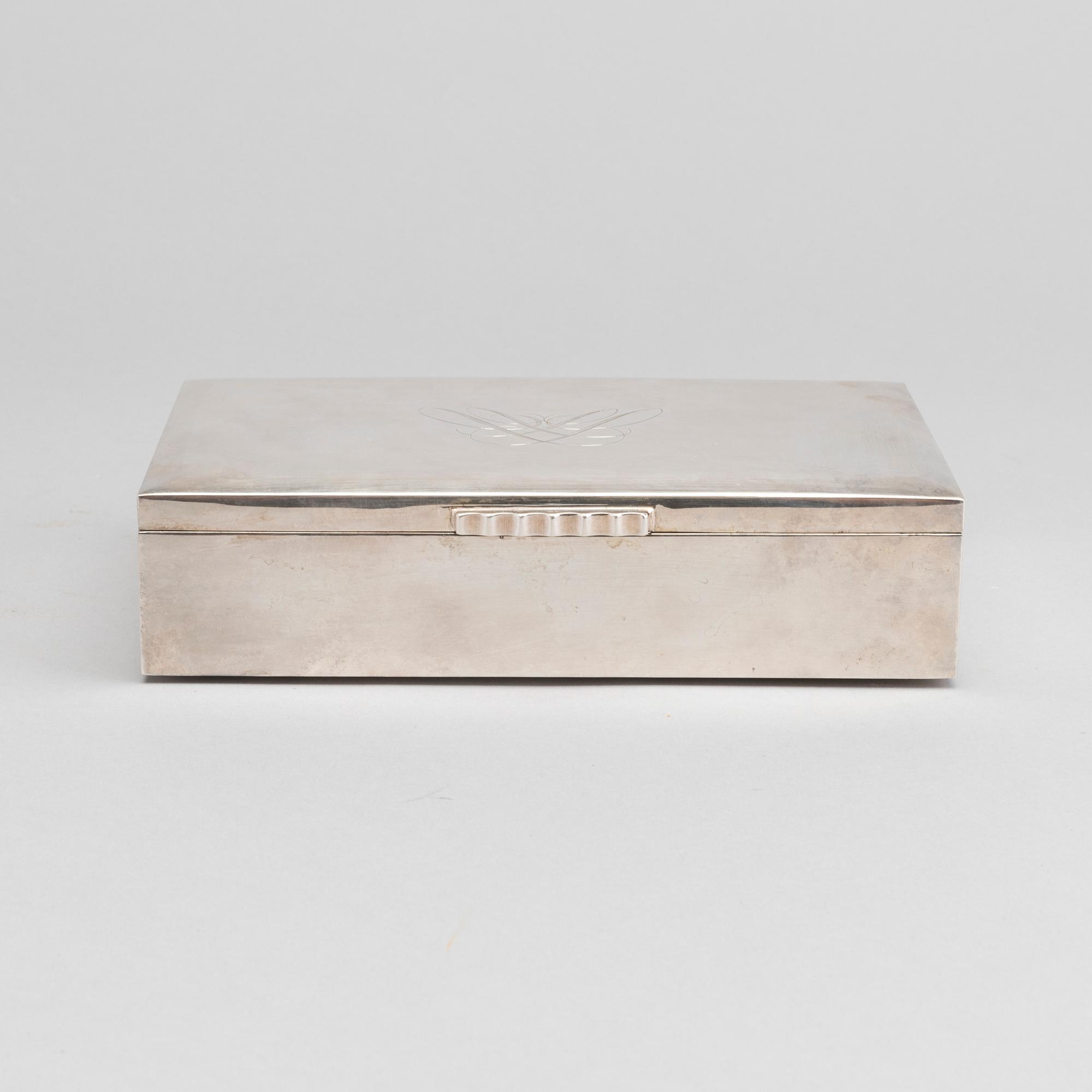 A 20th century silver cigarbox.