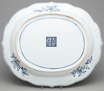 STEKFAT, porslin, Kina, Qianlong (1736-1795).