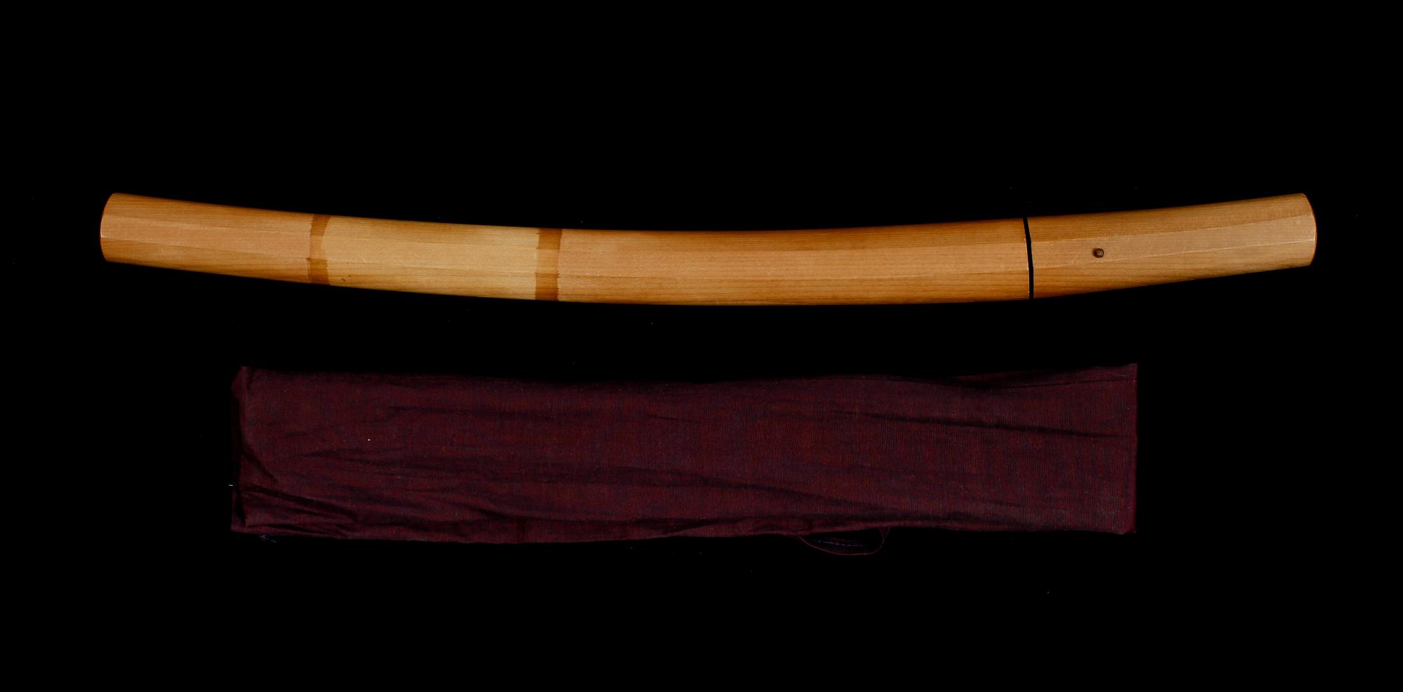 JAPANSKT SVÄRD, stål, sign Ujifusa saku, period Muromachi/ Momoyama (1392-1615).