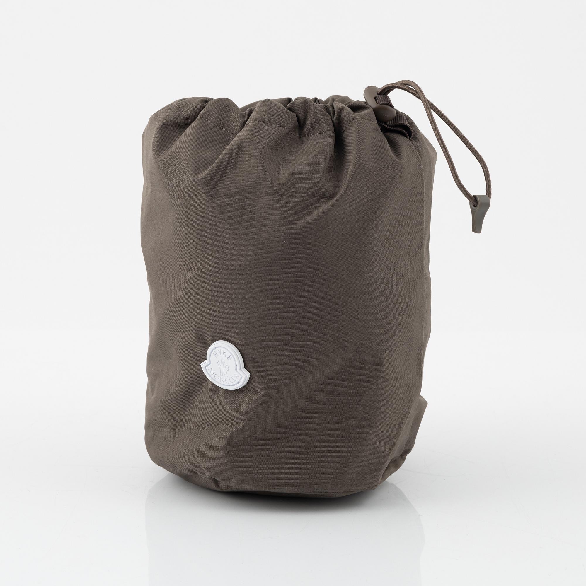Moncler, krage, "Sciarpa".