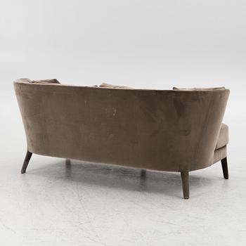 Antonio Citterio, a contemporary 'Febo' sofa, Maxalto, B&B Italia.