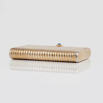 CIGARETTETUI, av Anna Ringe, S:t Petersburg 1908-1917.