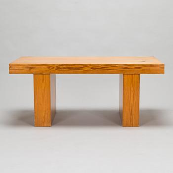 A 1960s table.
