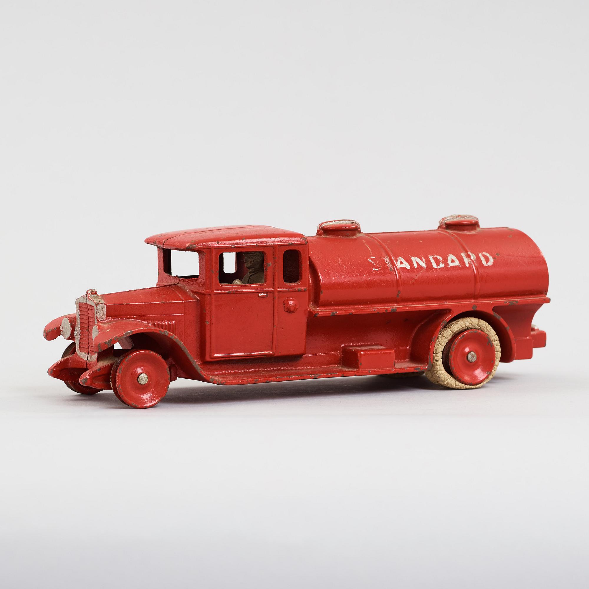SKOGLUND & OLSON, tankbil "Standard", Sverige, 1920-/30-tal.