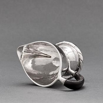 Georg Jensen, a 4 pieces coffee and tea service, Copenhagen 1915-19, 830/1000 silver. Design nr 88.