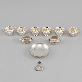 PARTI SILVER, 10 delar, delvis låghaltigt, 1900-tal, vikt 370 g.