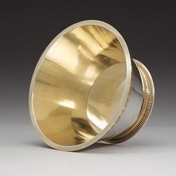 WIWEN NILSSON, Lund 1947. Sterling 925/1000. Skål, "Bysantinska modellen".