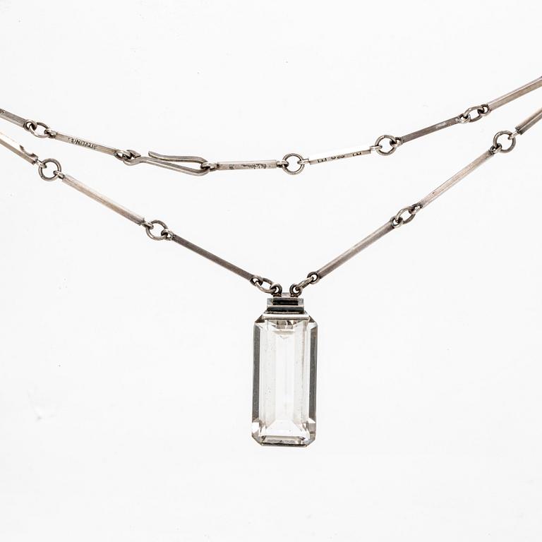 Wiwen Nilsson, halsband, sterling silver och bergkristall, Lund 1945.
