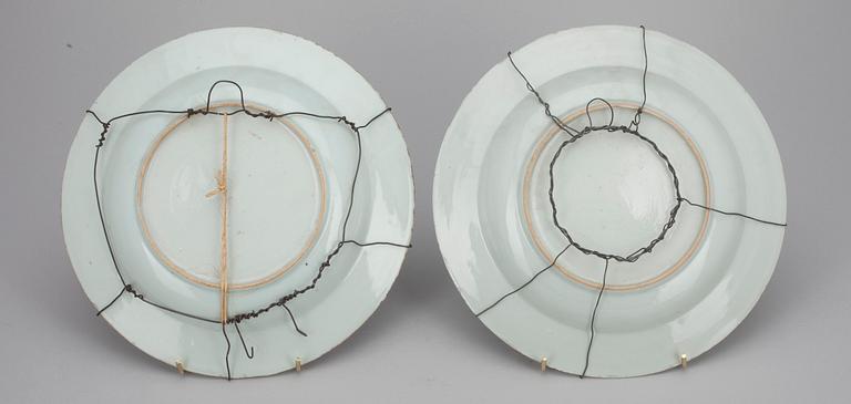 TALLRIKAR, 2+3, porslin, snarlika, Kina 1700-tal.