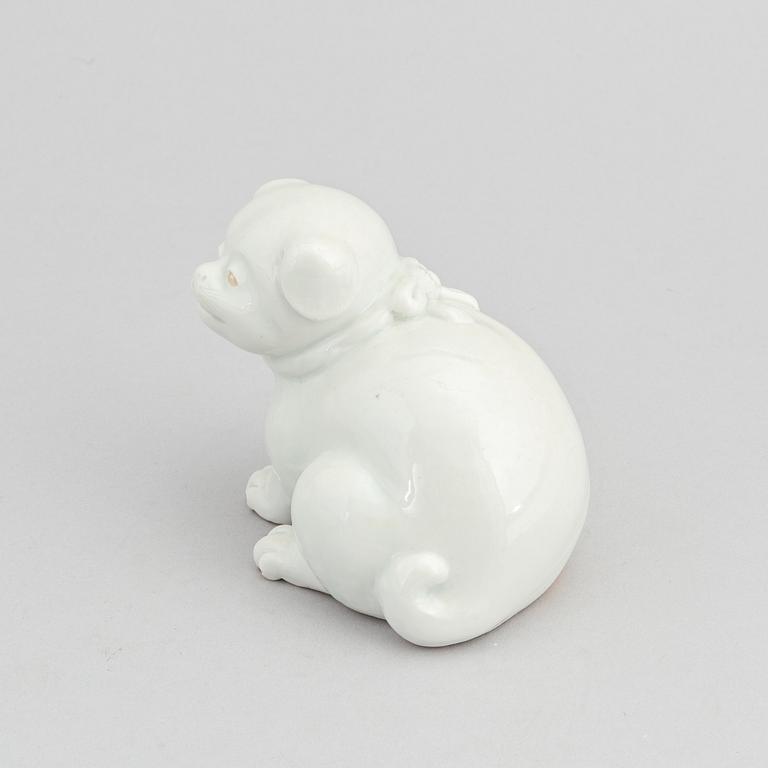 A Japanese Hirado ware figure or water dropper in the shape of a dog, 20th Century or older.