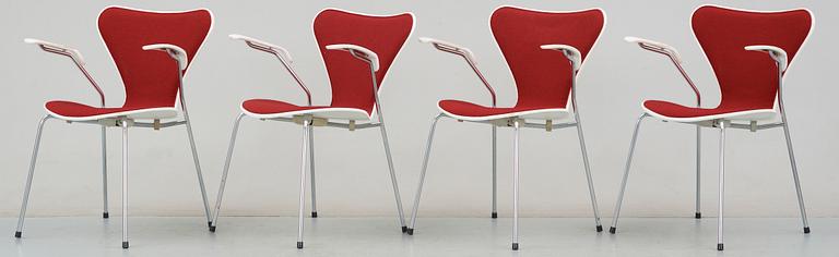 KARMSTOLAR, 4 st, "Sjuan", Arne Jacobsen, Fritz Hansen, formgiven 1955.