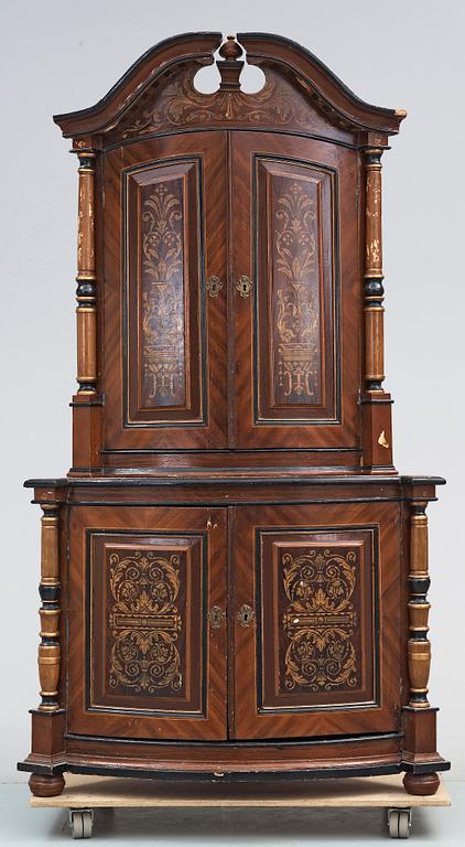 HÖRNSKÅP, nyrenässans, 1800-talets sista fjärdedel.