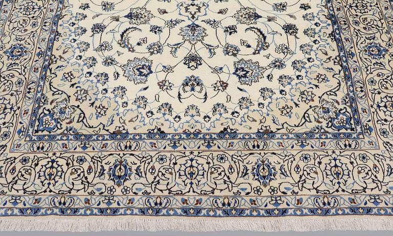 Matta, Nain part silk, sk 9LAA, ca 500,000 knutar/kvm, 296 x 191 cm.