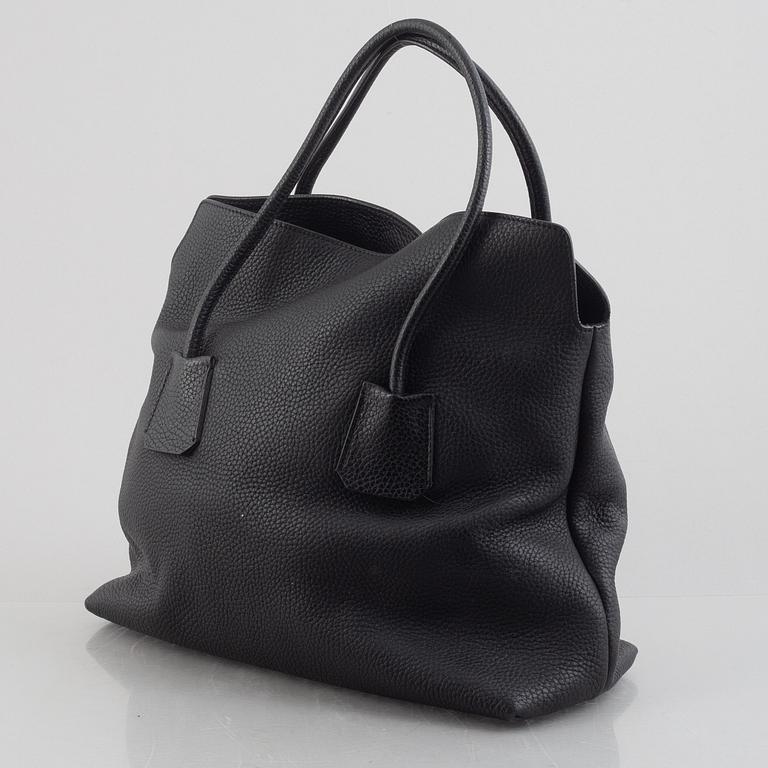 Burberry, a 'Baynard Tote' hand bag, 2016.