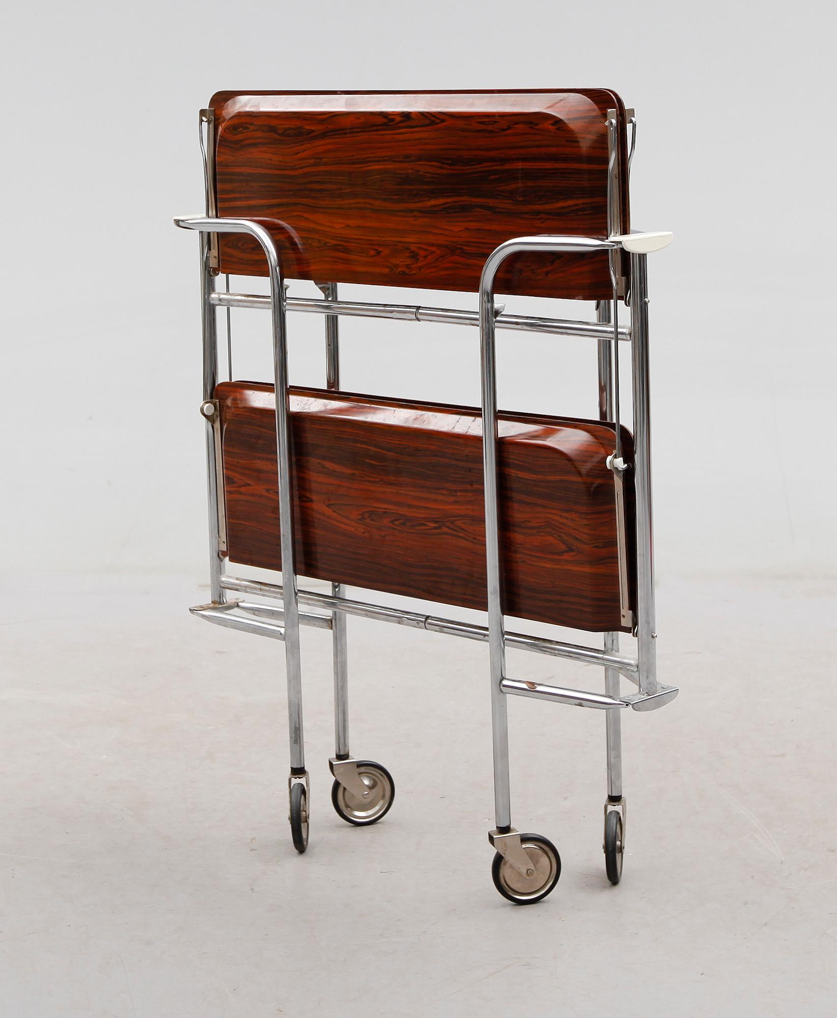 SERVERINGSVAGN, 1900-talets andra hälft.