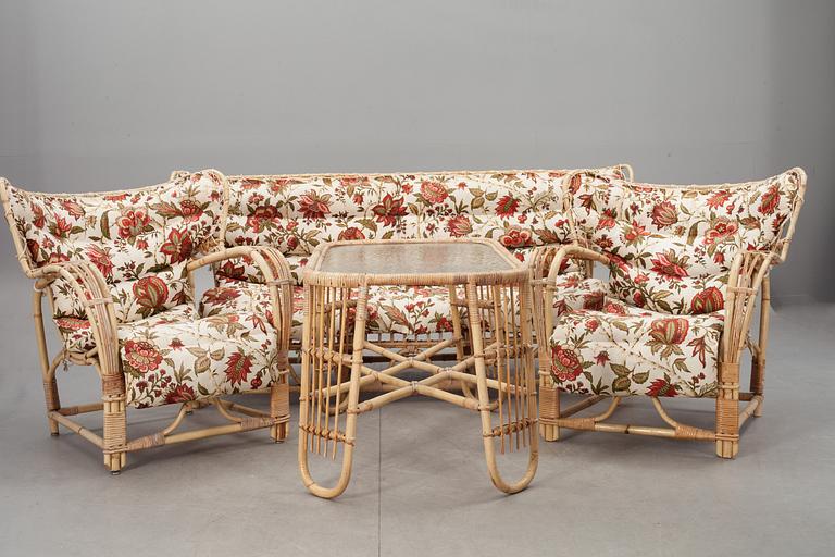 SOFFGRUPP, 4 delar, rotting och bambu, möjligen Viggo Boesen, Danmark.