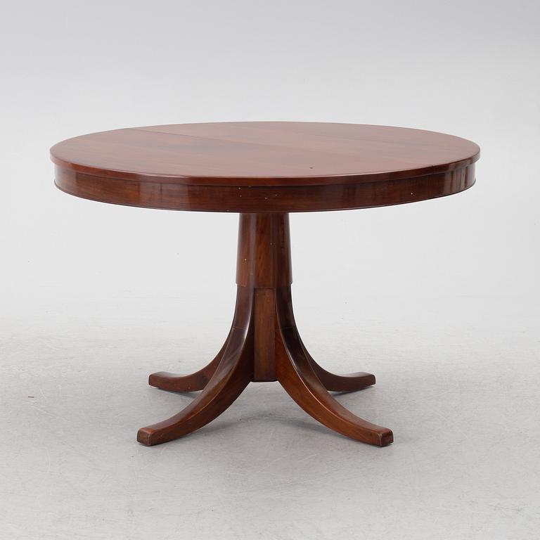 Frits Henningsen, a dining table, Denmark, mid-20th century.