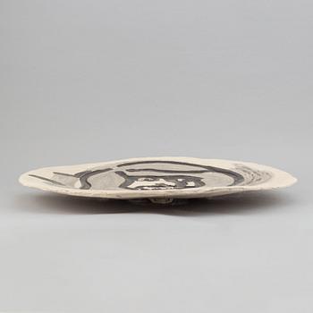 Bengt Lindström, a ceramic dish, signed and numbered BL 4B 3/12.