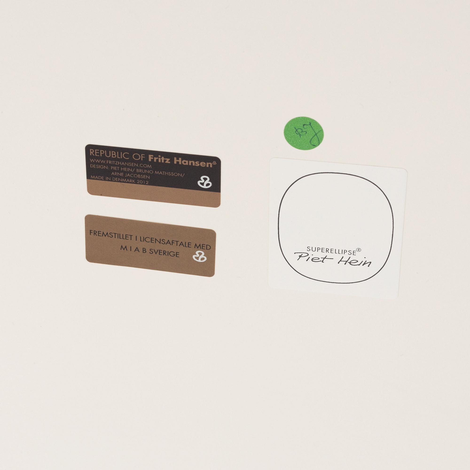 Bruno Mathsson & Piet Hein, a 'Super-elliptical' dining table from Fritz Hansen, Denmark 2012.