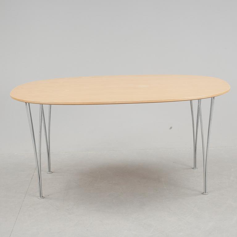 BORD, "Superellips" Design Bruno Mathsson och Piet Hein för Fritz Hansen.