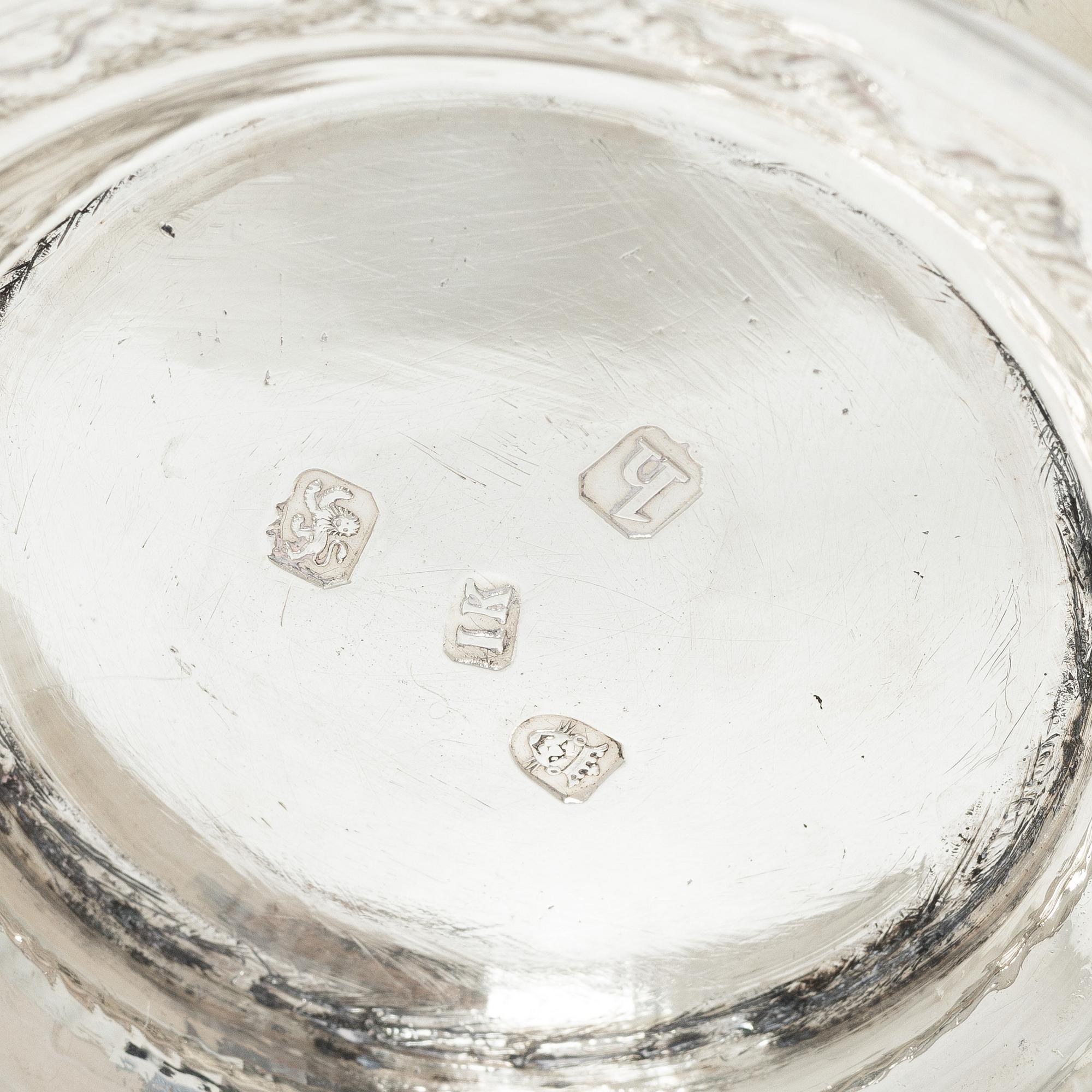 A British silver tankard, mark of John Kidder, London 1783.