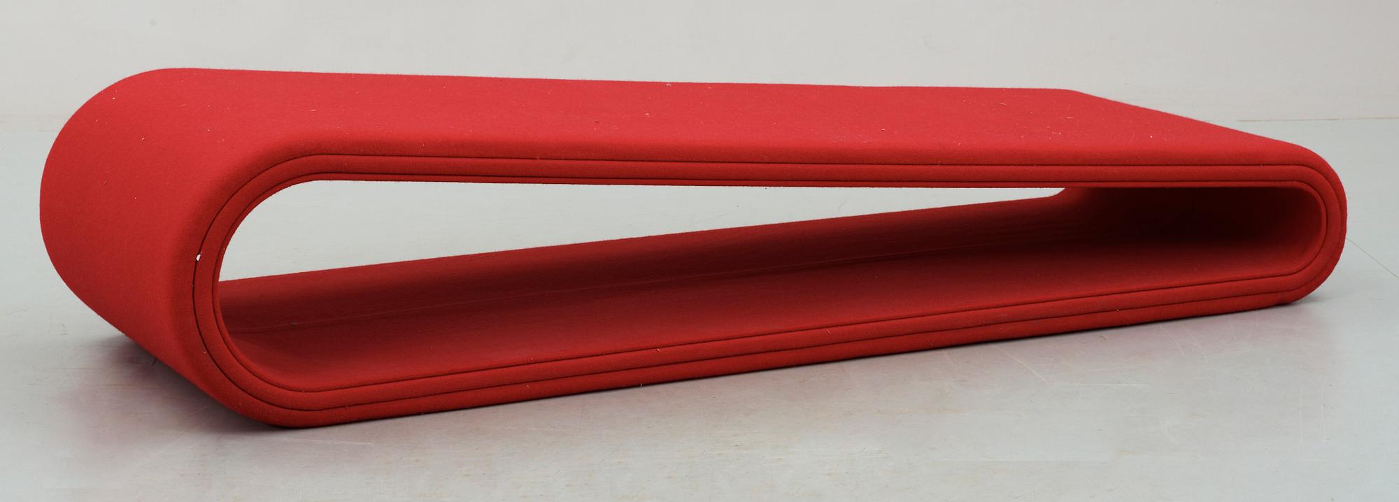 DIVAN/DAGBÄDD, "One Day", Leif Jorgensen, Hay Round, 2000-tal.