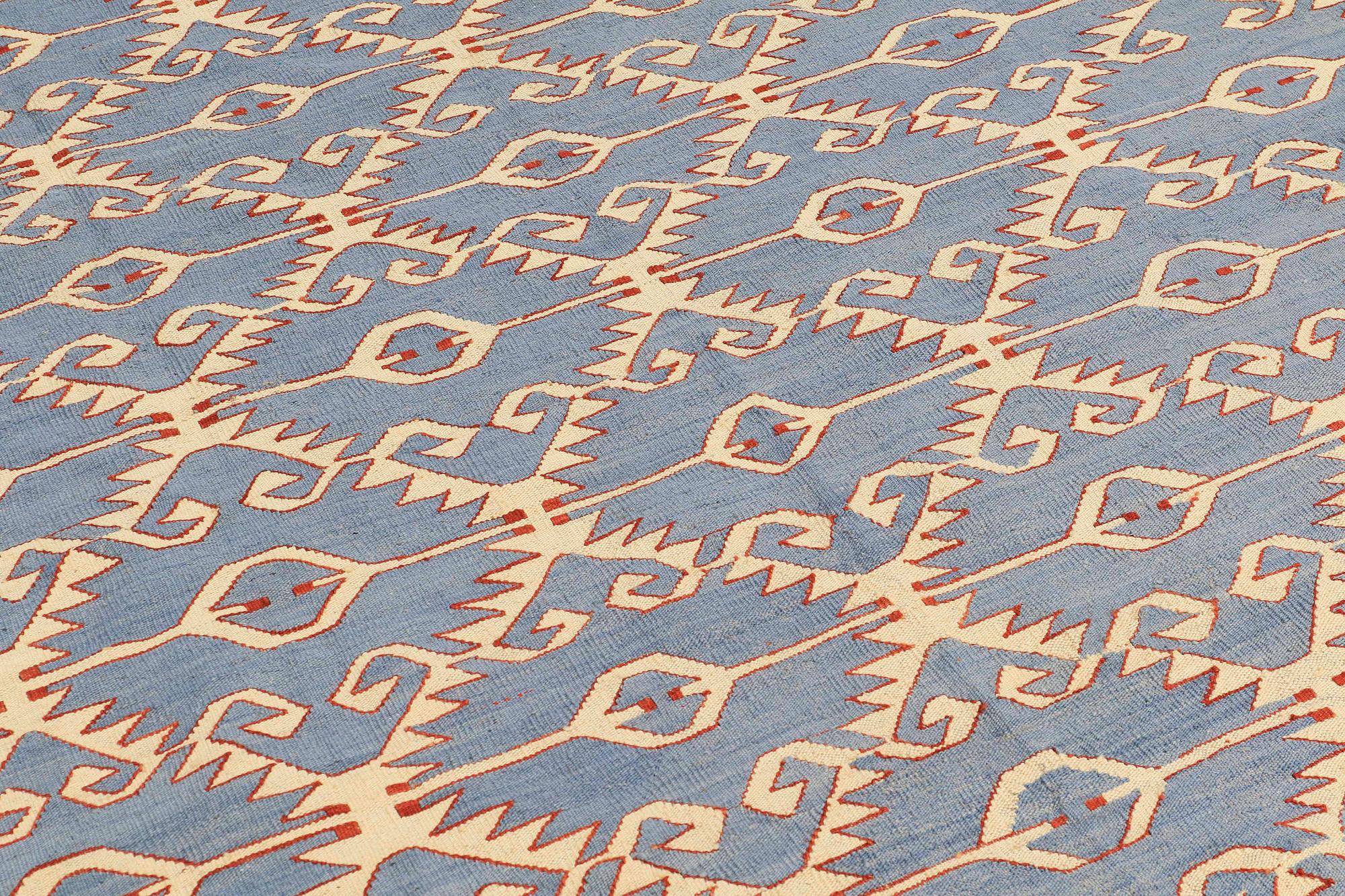 CARPET, flat weave, ca 234 x 186 cm.
