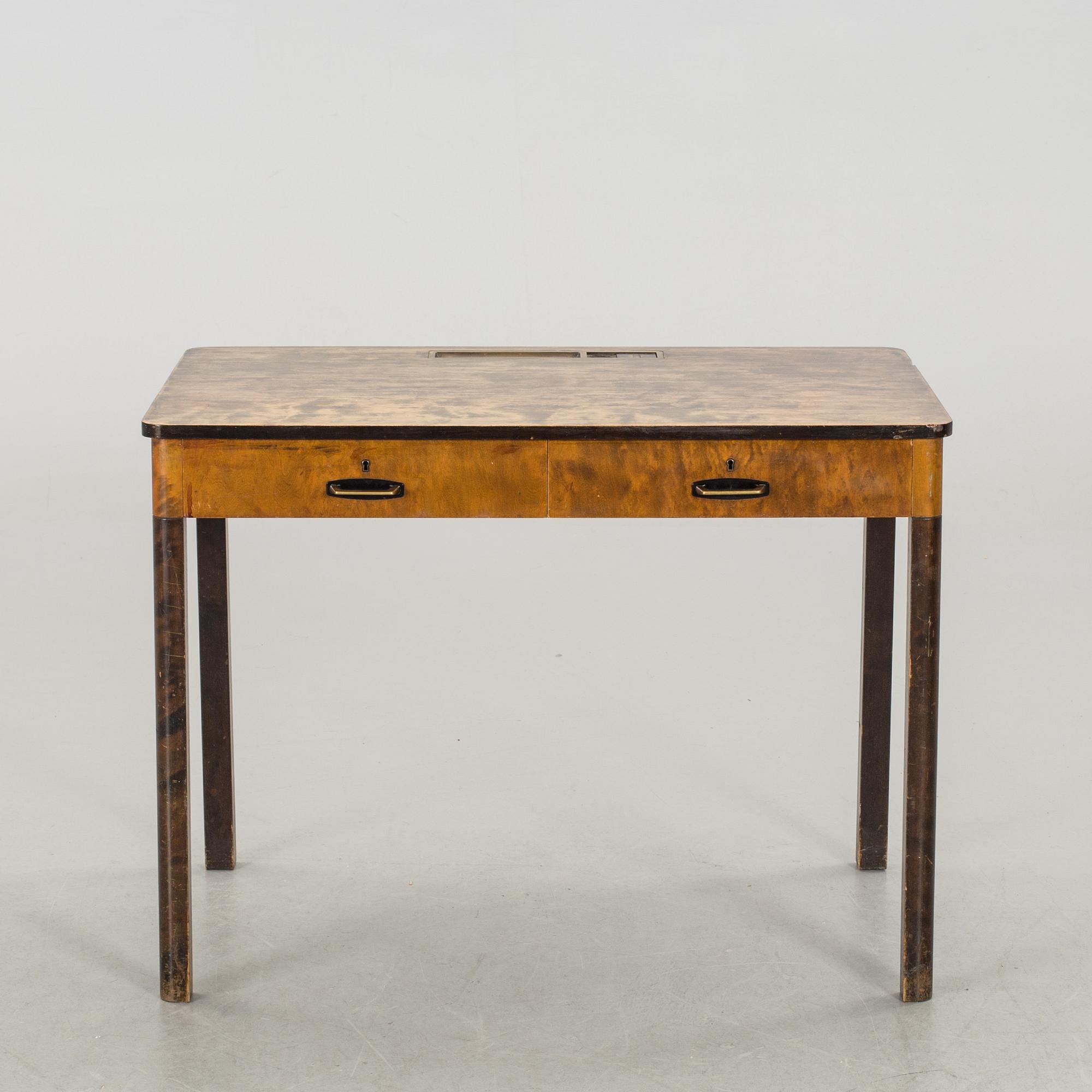 SKRIVBORD "Ideal"  NK verkstäder 1934.