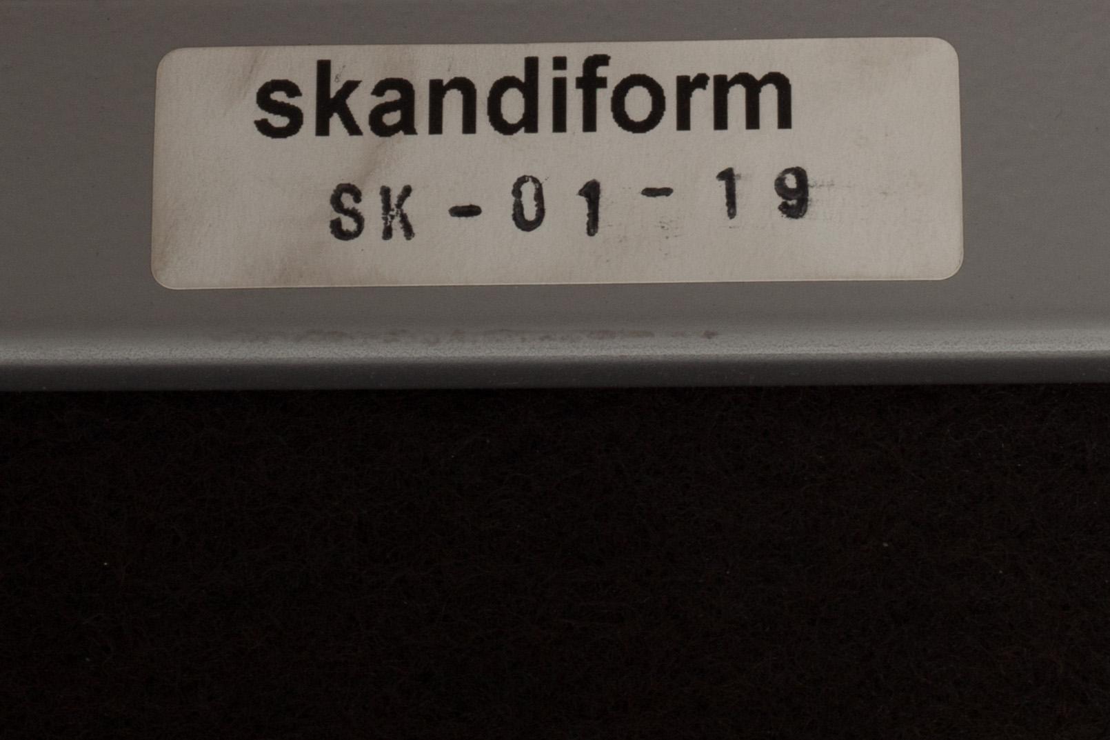 FÅTÖLJER, ett par. Skandiform.